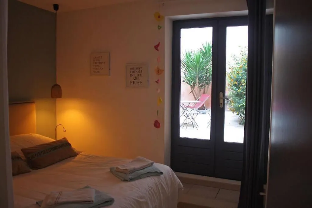 Holiday home Arlette La Petite Maison Arlesienne